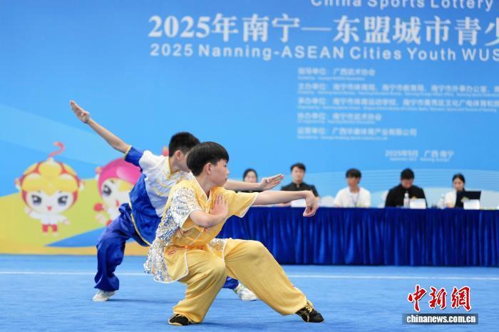 参观中国